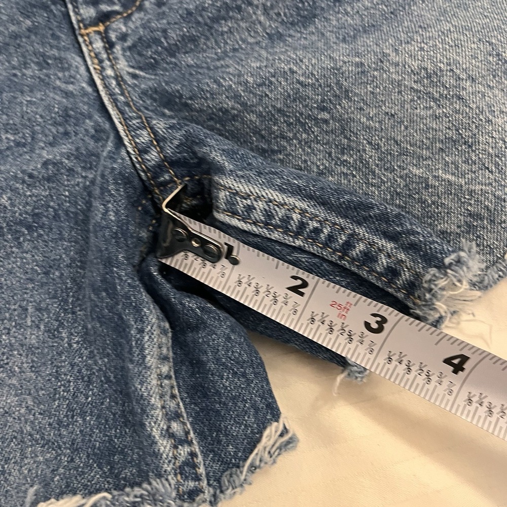 Urban Outfitters BDG Denim Shorts Mid Rise Sz 26 Blue Jean Cut Offs - Picture 2 of 8